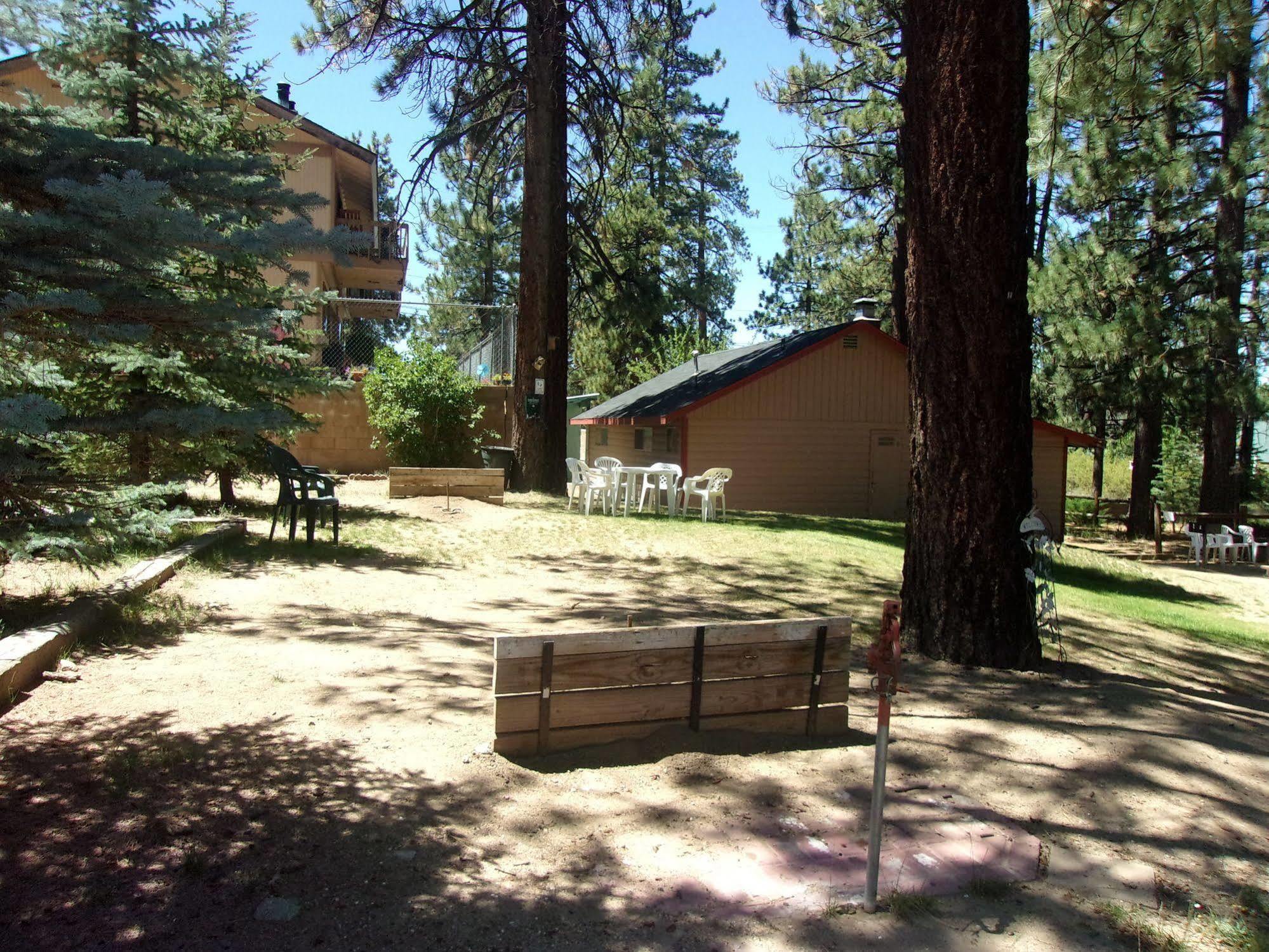 Honey Bear Lodge & Cabins Big Bear Lake Bagian luar foto