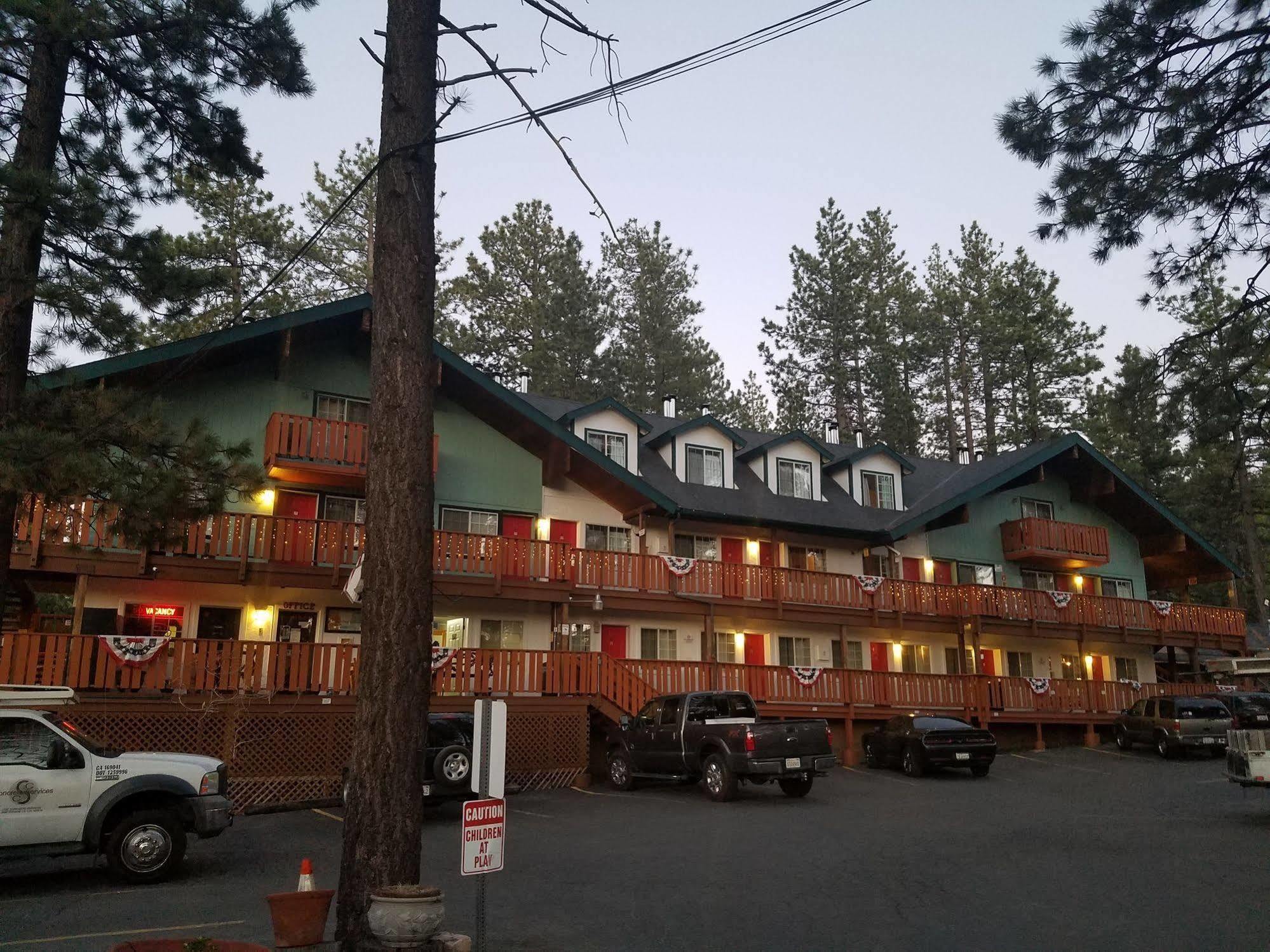 Honey Bear Lodge & Cabins Big Bear Lake Bagian luar foto