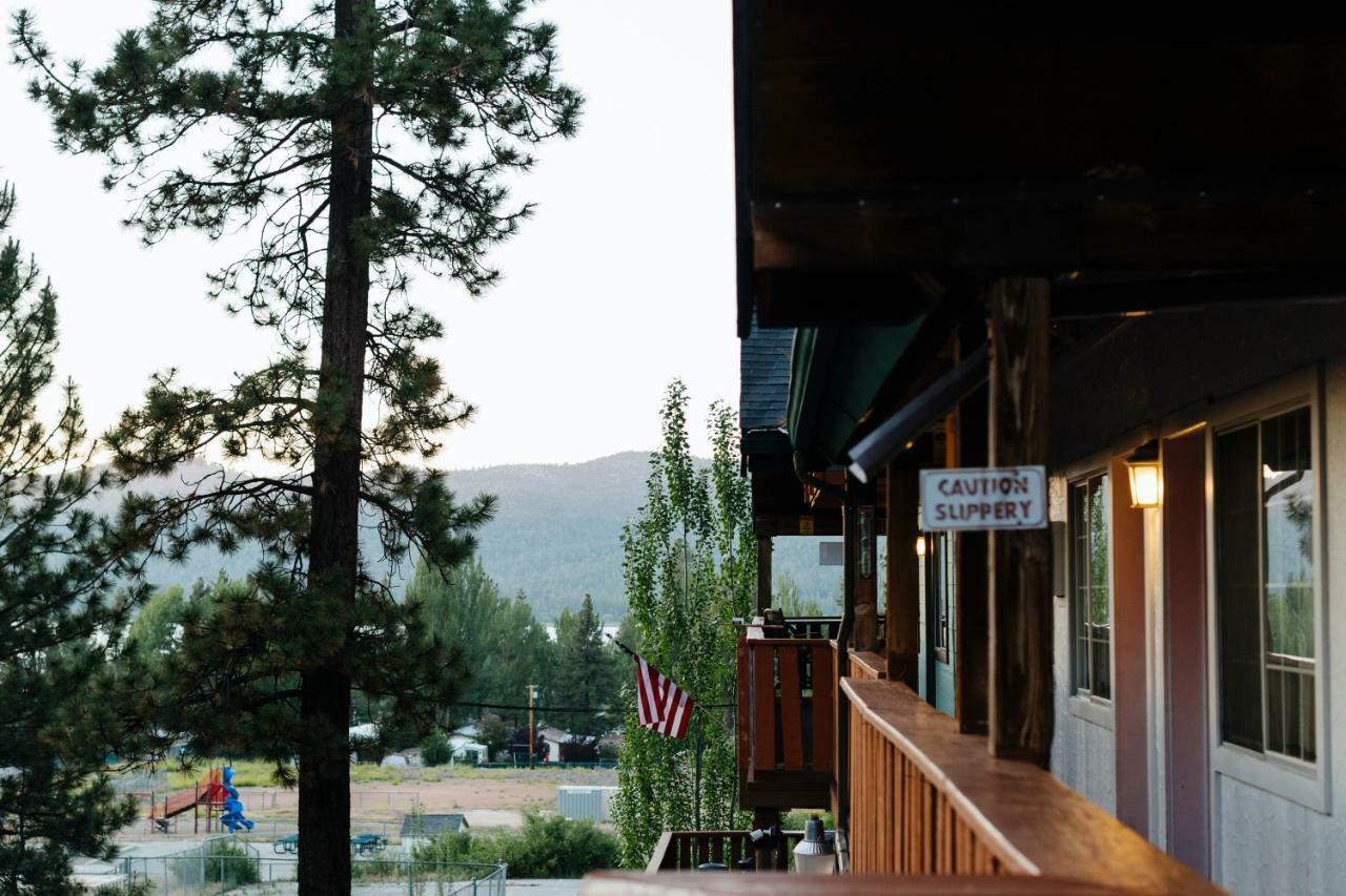 Honey Bear Lodge & Cabins Big Bear Lake Ruang foto